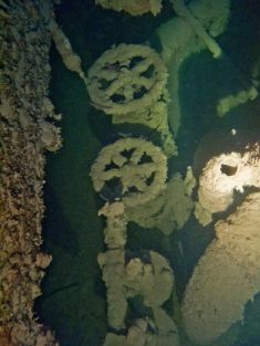 182845